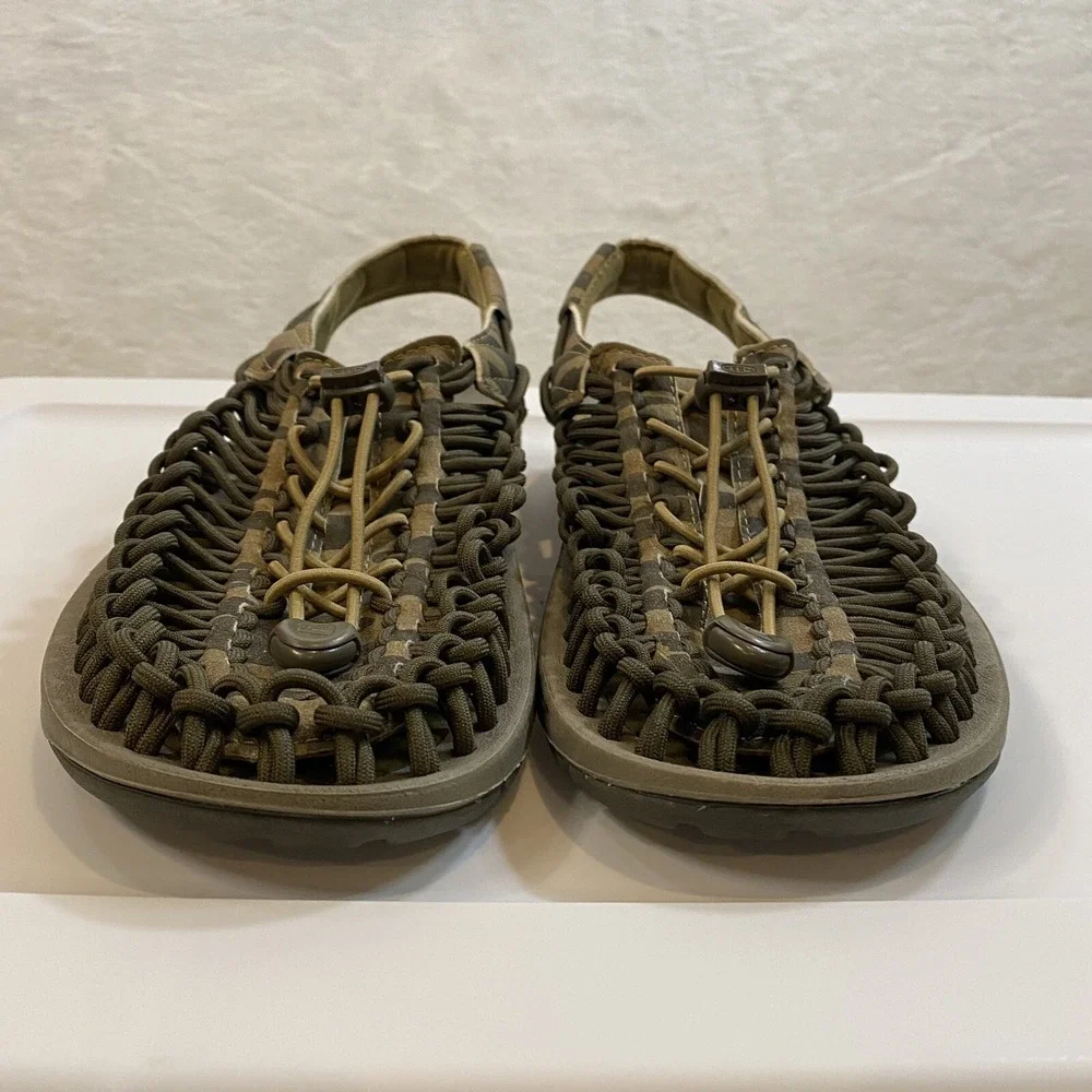 Keen‎ Men's UNEEK Leather Sandals Brown Camo Leather Sports Fisherman Sz 8